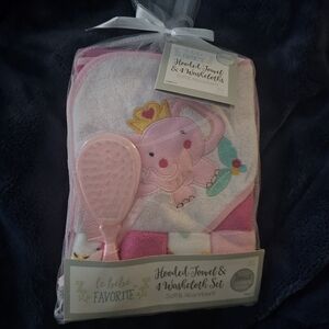 Le Bébé Favorite Hooded Towel & Washcloth Set